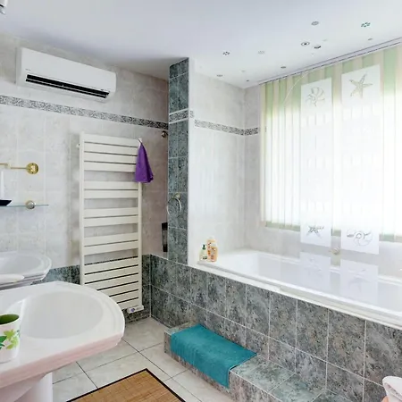 Elegante A Frejus, Piscine ヴィラ *