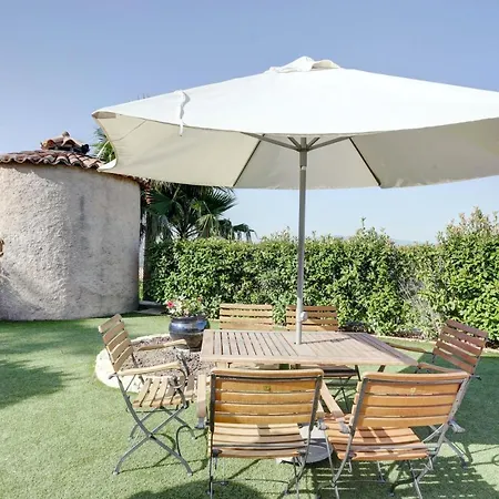 De 3 Avec Vue Sur La Piscine Privee Et Jardin Clos A A 7 Km De La Fréjus