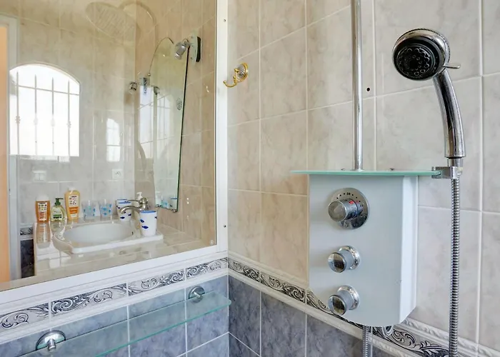 Elegante A Frejus, Piscine فيلة
